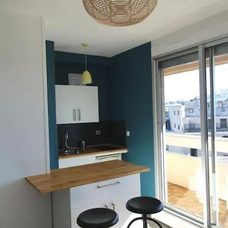 Appartement Studio- Avec Parking- Proche Cathedrale *